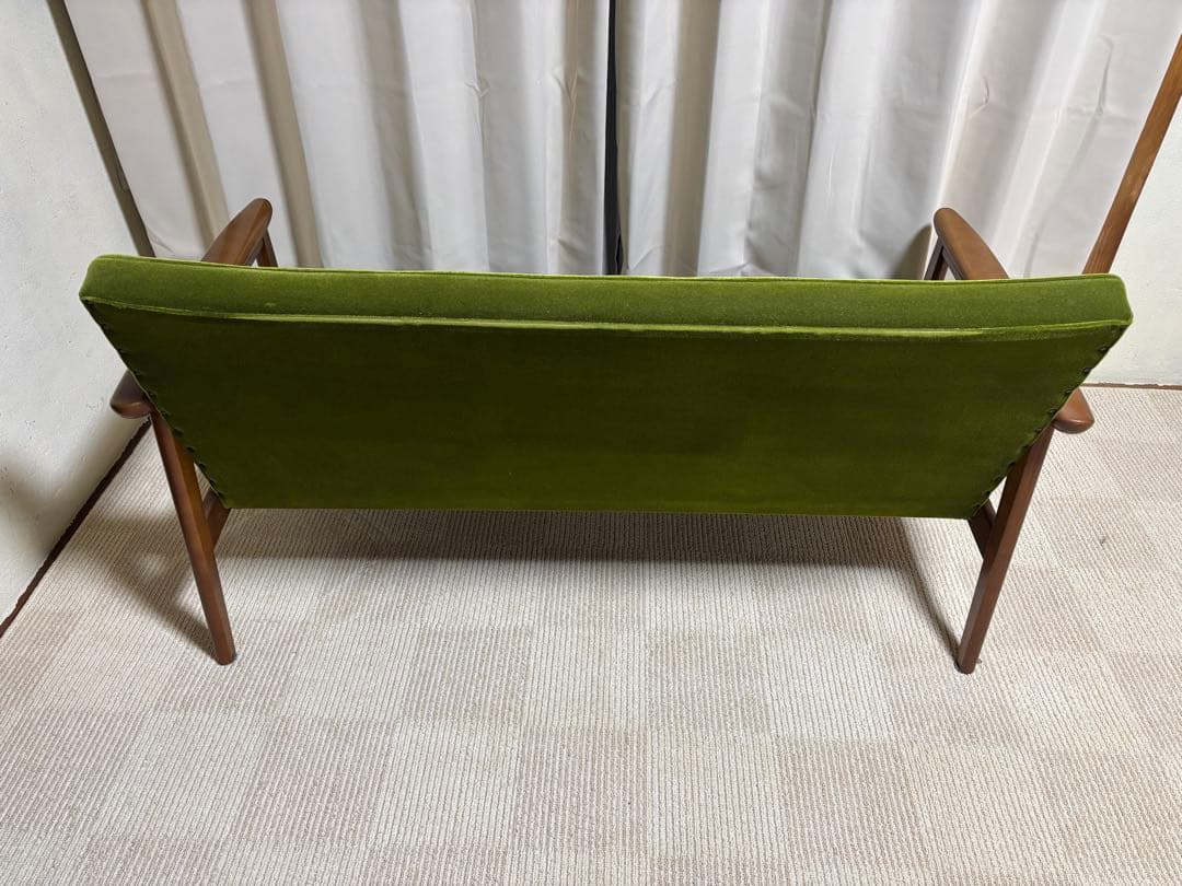 カリモク60 Kチェア モケットグリーン 2シーター