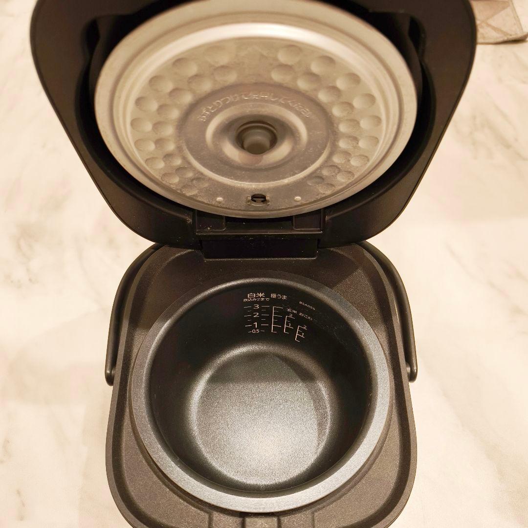 TIGER マイコン炊飯器 JBS-B055 炊きたて 3合炊