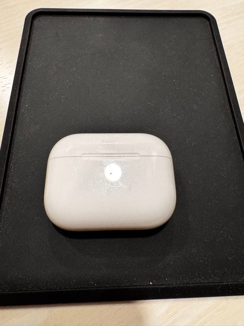 AirPods本体 ホワイト 充電ケースのみ