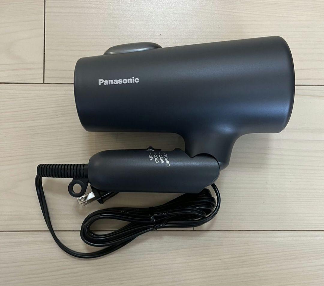 【新品】ヘアドライヤー　Panasonic EH-NE7L　ionity　グレー