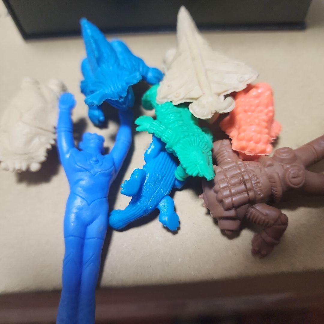 ポピー　ウルトラ怪獣消しゴム　キングジョーつき