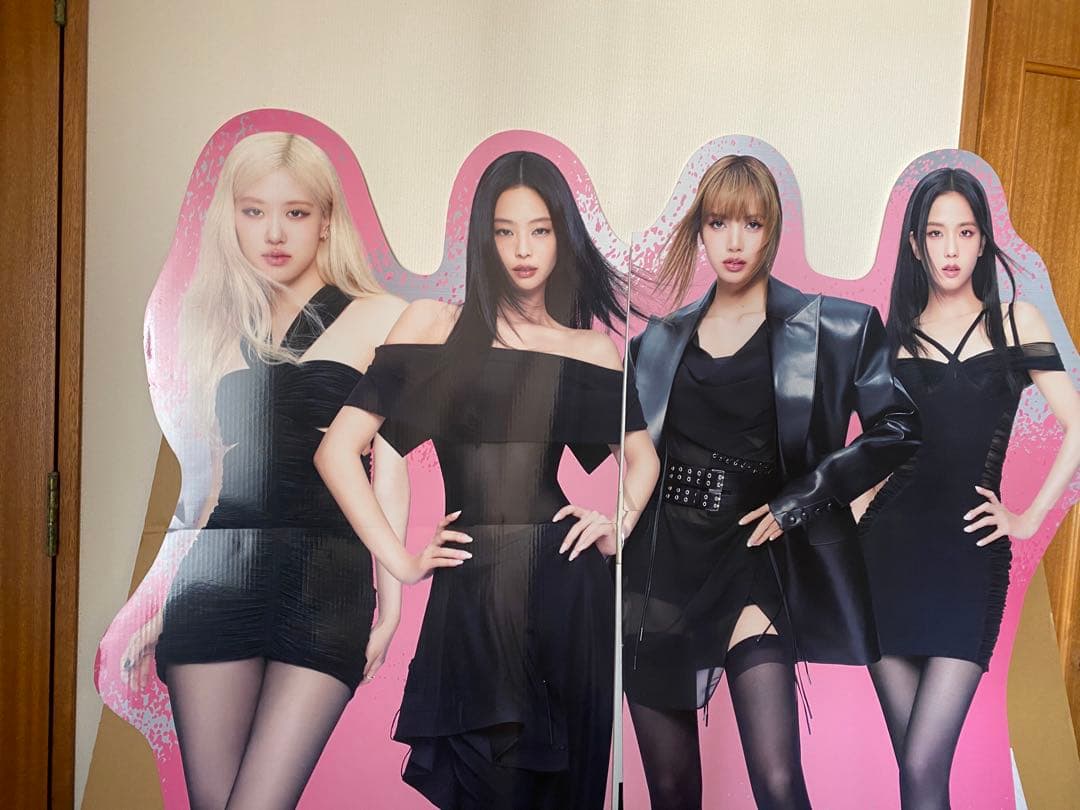 BLACKPINK 等身大パネル　アサヒ　スーパードライ　DRY