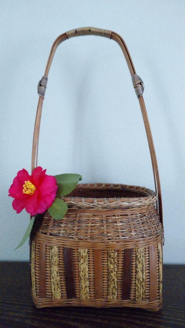竹籠　竹で編んだかご