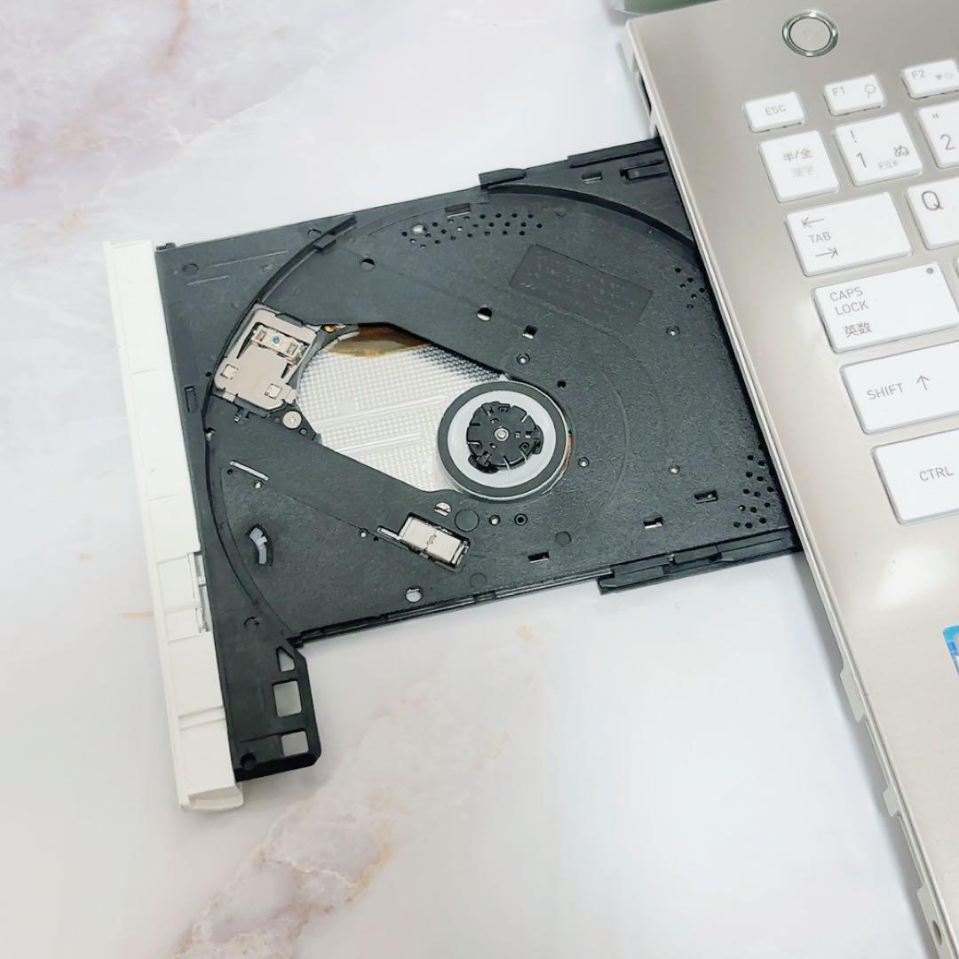 Windows11✨SSD✨DVD✨初心者✨設定済✨東芝薄型ノートパソコン