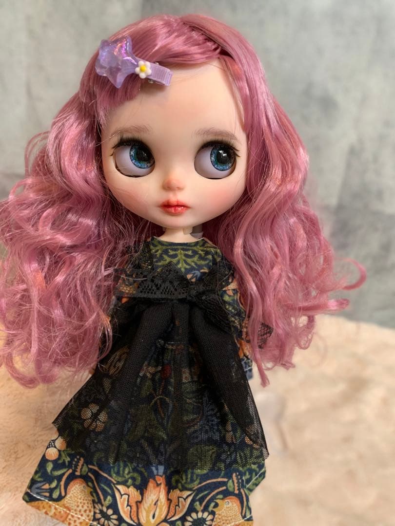 カスタムアイシードール　ネオサイズ　気弱なべっぴんさん