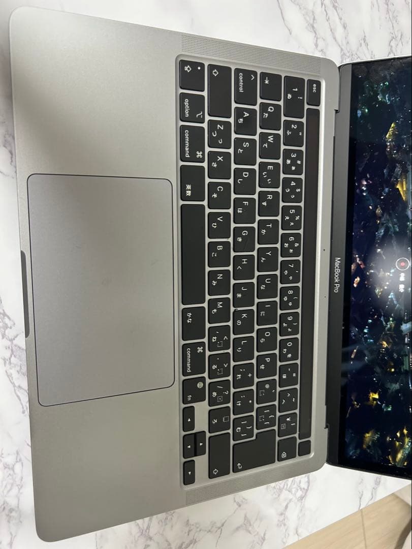 MacBook Pro 13. 2021年購入