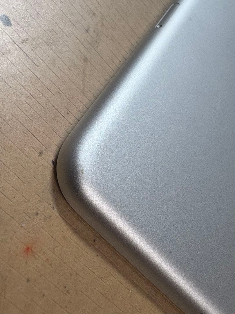 バッテリー97% 美品iPad Air2 16GB wifi+ cellular