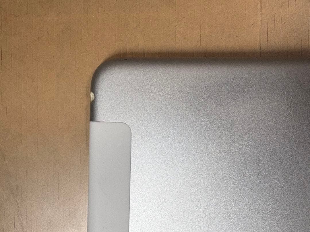 バッテリー97% 美品iPad Air2 16GB wifi+ cellular