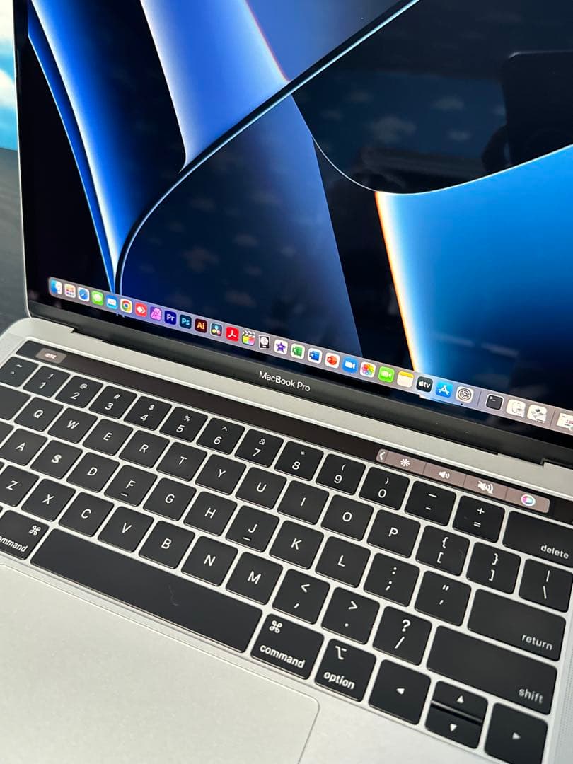 美品 MacBook Pro 32/1TB CAD 3D/スケッチアッププロ