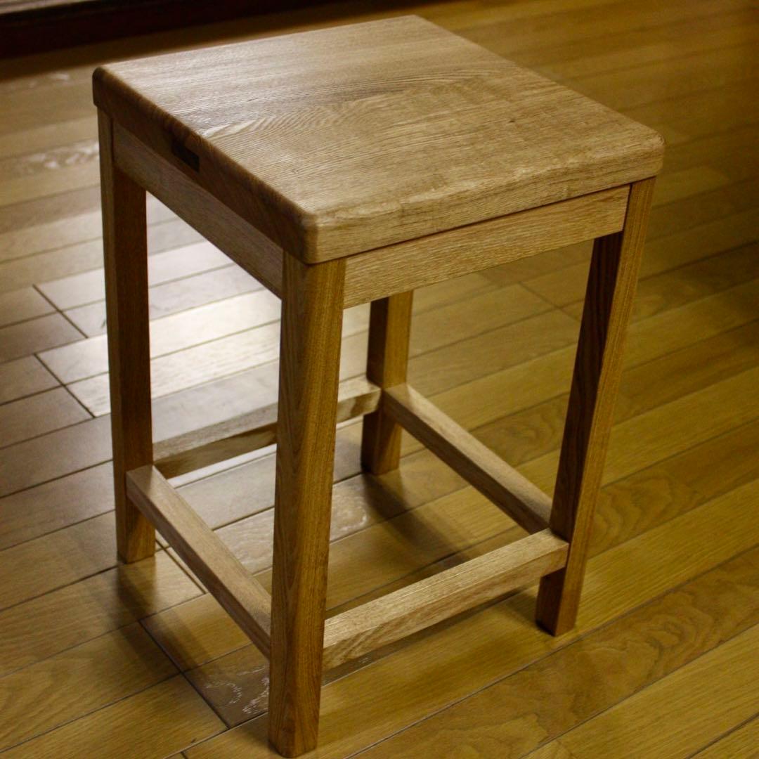 タモのスツール