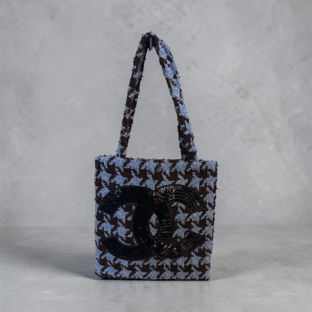 未使用　CHANEL ロゴ ツイード トートバッグ　スパンコール　ノベルティ