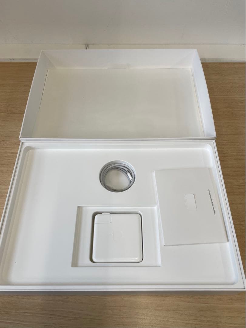 美品 MacBook Pro2019 本体 15インチ i9 512GB