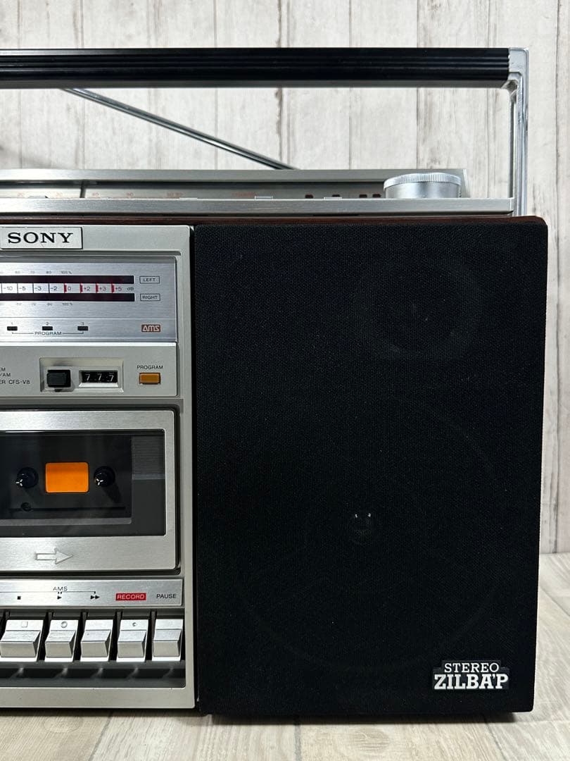 【動作品】SONY ソニー　ラジカセ　CFS-V8 ビンテージ　レトロ　ラジオ