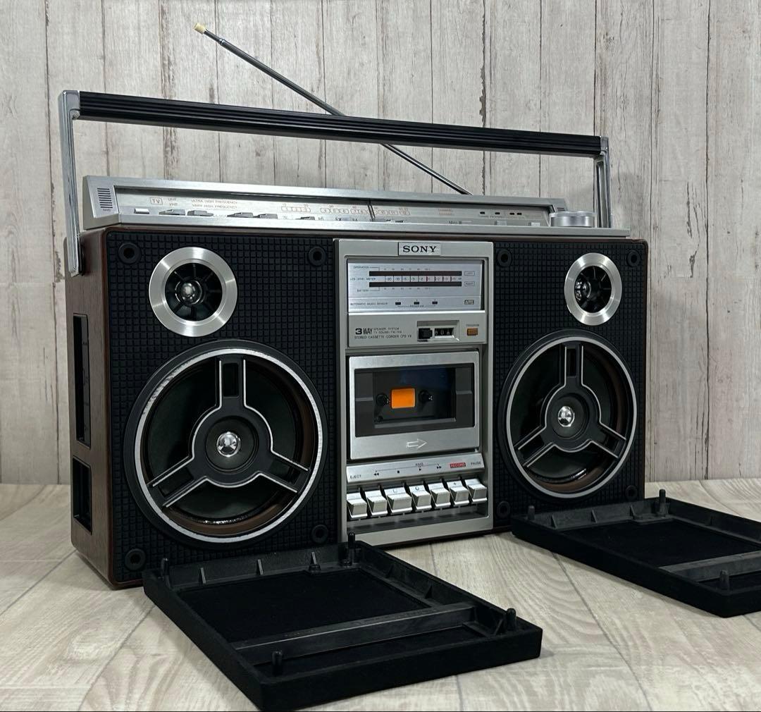【動作品】SONY ソニー　ラジカセ　CFS-V8 ビンテージ　レトロ　ラジオ