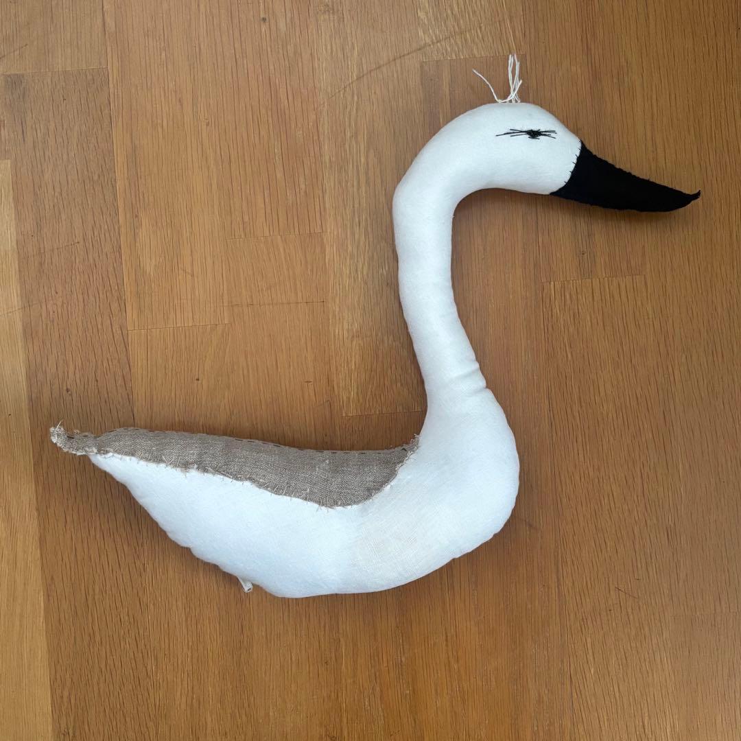 Tamar Mogendorff(タマル　モーゲンドルフ）　スワンオブジェ