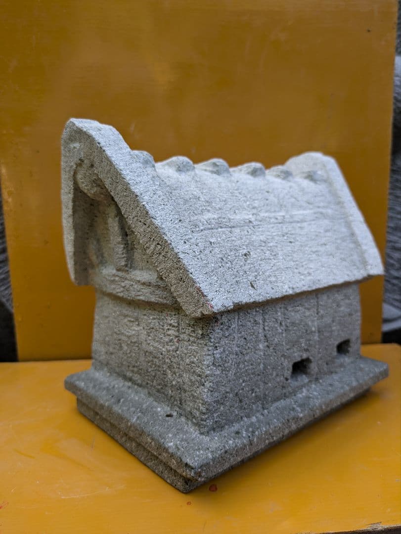 家形埴輪、石の家形埴輪、飾石、埴輪、倉田辰彦作