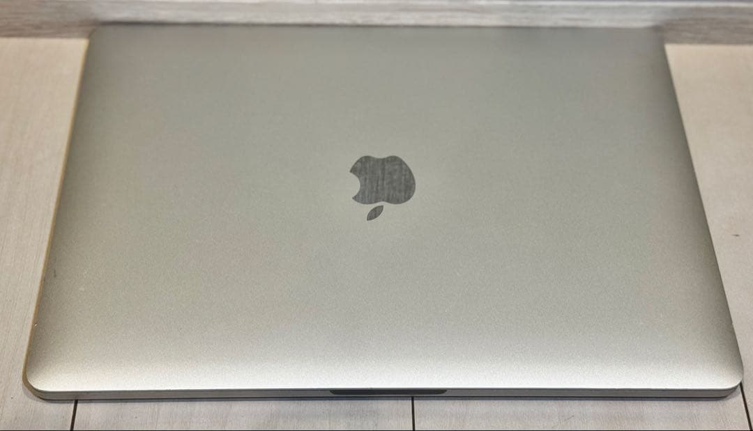 MacBook本体 MacBook Pro 2016 13inch 2 Thunderbolt 3