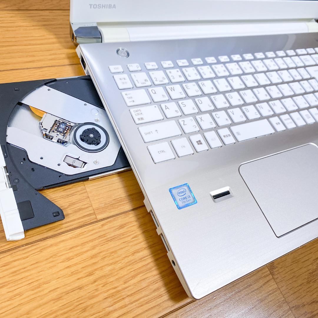 さくらんぼ✨Office2021付✨第6世代i3 SSD カメラ付