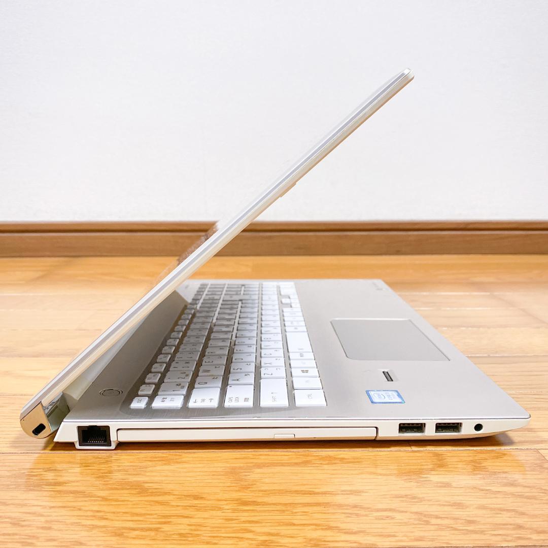 さくらんぼ✨Office2021付✨第6世代i3 SSD カメラ付