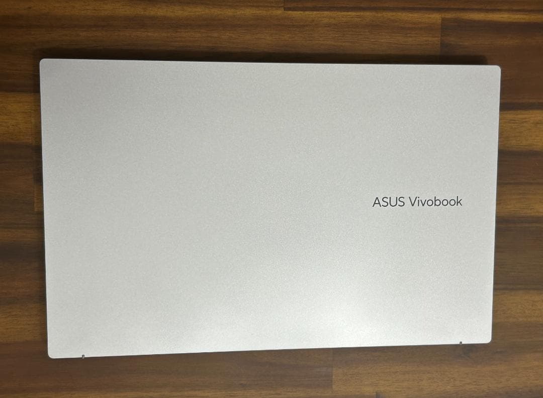 ASUS Vivobook 15X OLED 15.6インチ