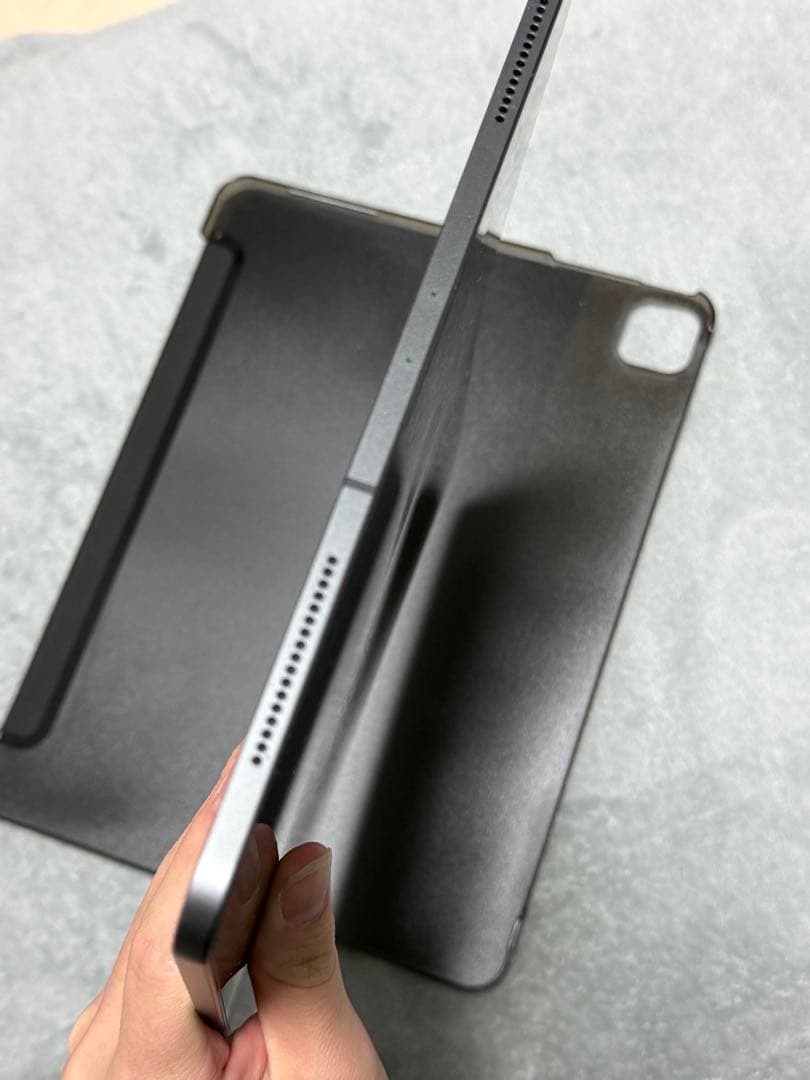 へ*し様 iPad Pro 第三世代12.9インチ スペースグレー