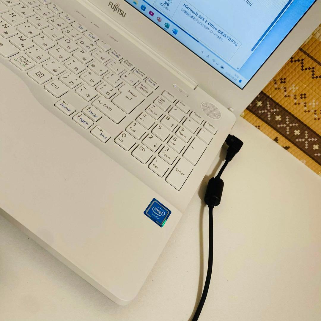 Y882 富士通ノートパソコンSSD高速 WEBカメラWindows11オフィス