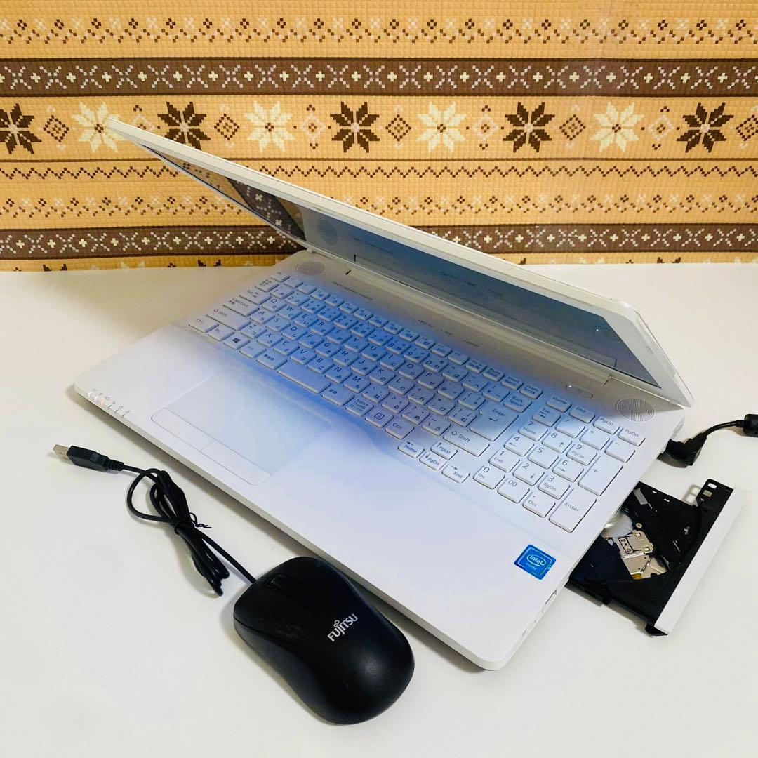 Y882 富士通ノートパソコンSSD高速 WEBカメラWindows11オフィス