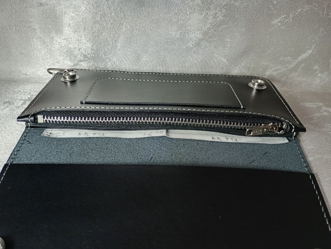トラッカーウォレット　国産　本革　牛革　兵庫レザー　ブラック黒色　三層二つ折り
