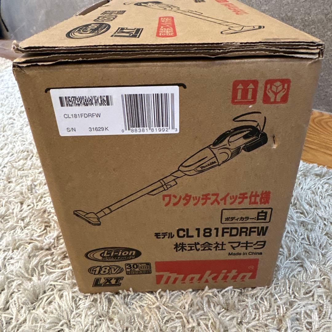 新品未使用　makita マキタ CL181FDRFW 充電式クリーナー　掃除機