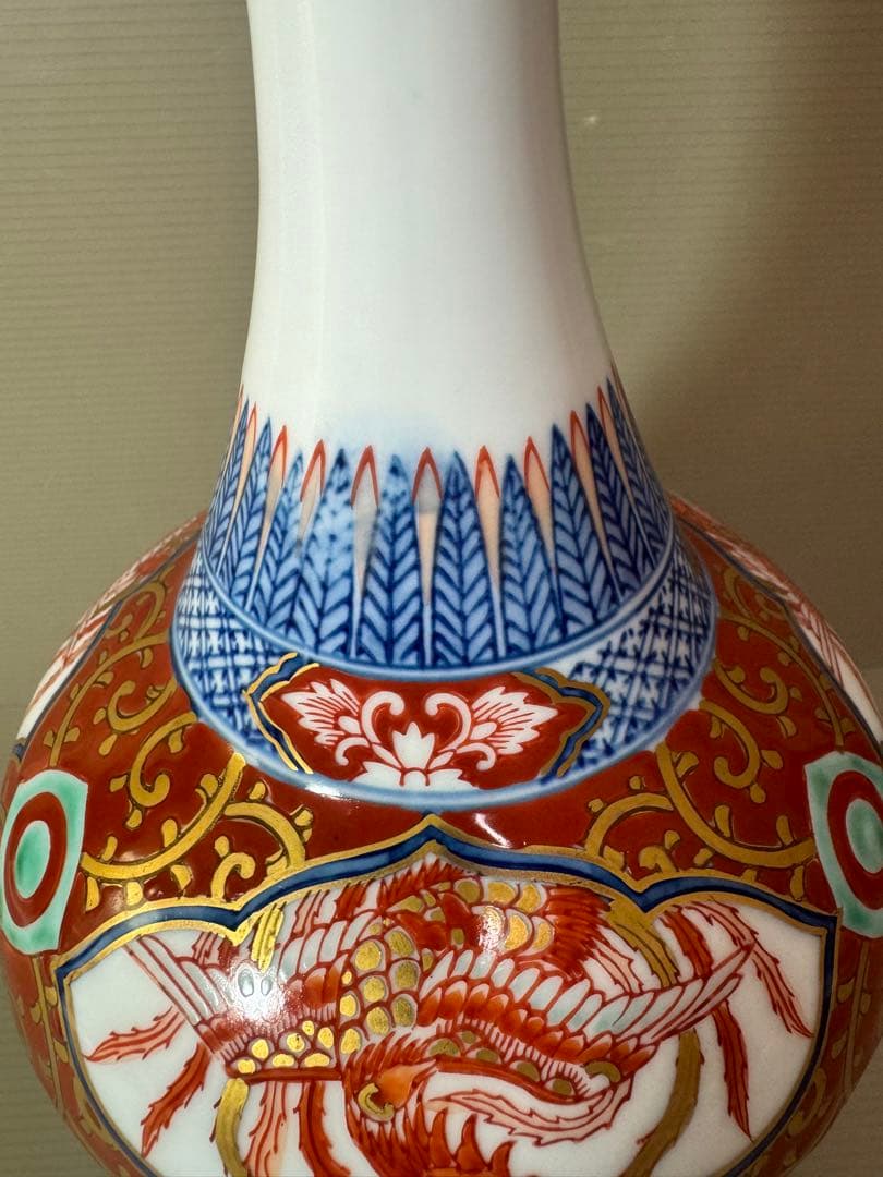 2721 有田焼　桃司作　金襴手　鳳凰　透かし網目　花瓶