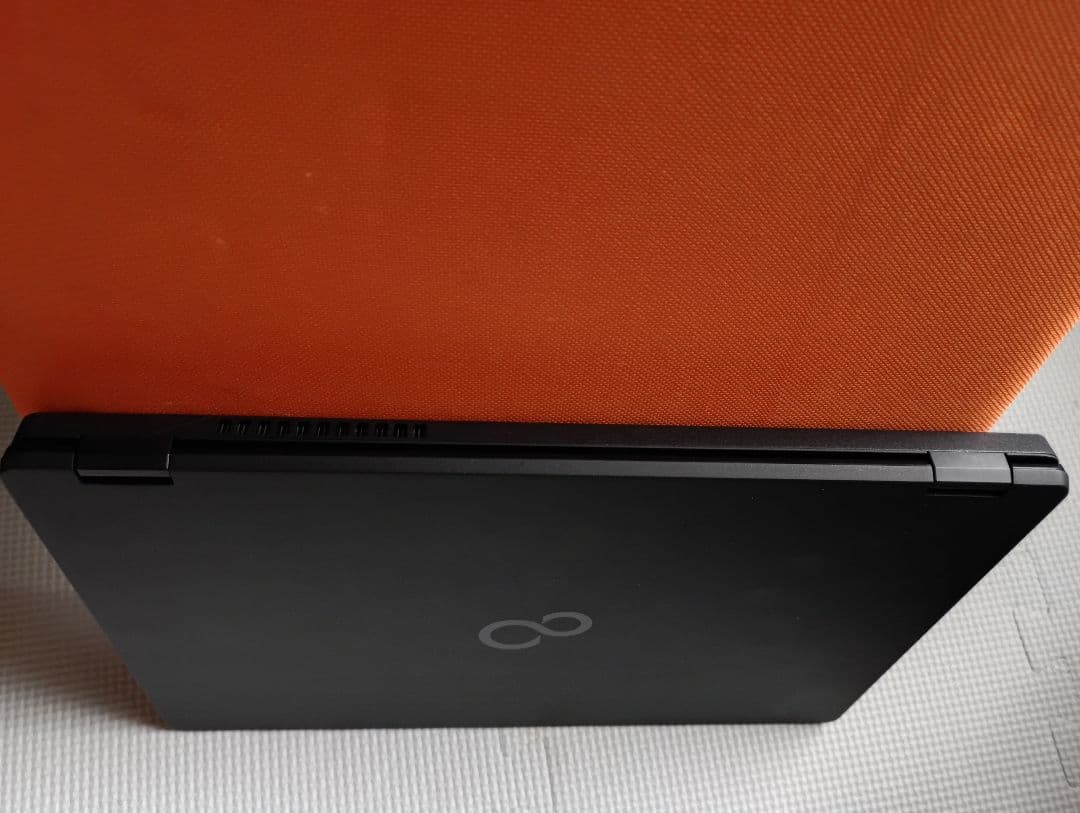 富士通ノートU7311/FX,i5第11世代 windows11office21
