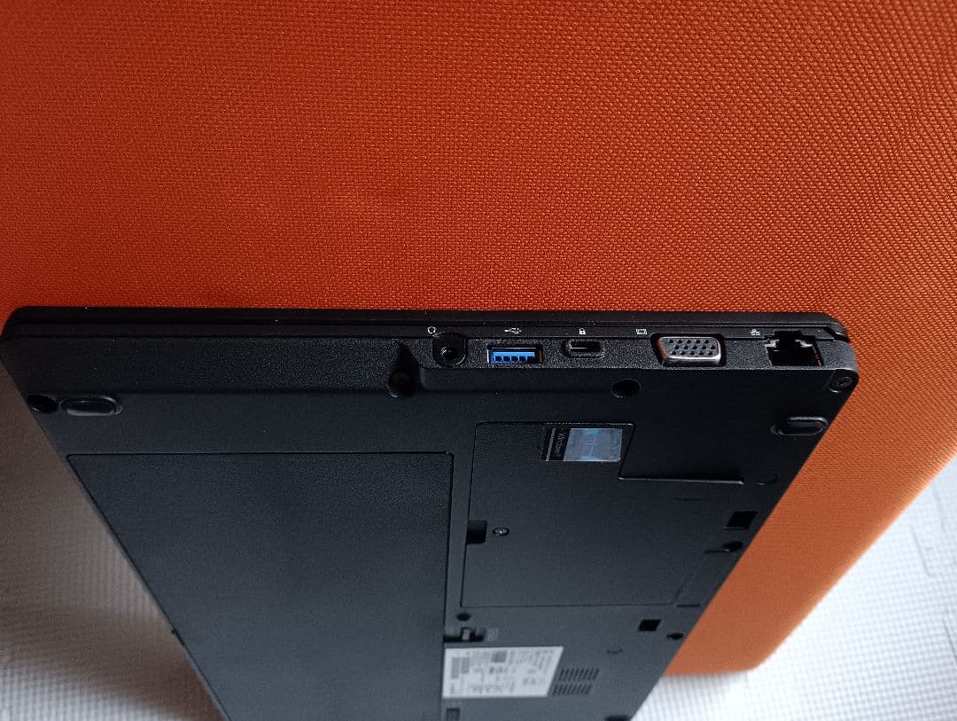 富士通ノートU7311/FX,i5第11世代 windows11office21