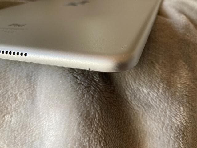 iPad Air 第2世代 シルバー16GB セルラーモデル