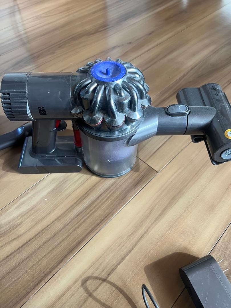 Dyson スティッククリーナー本体 ノズル付き