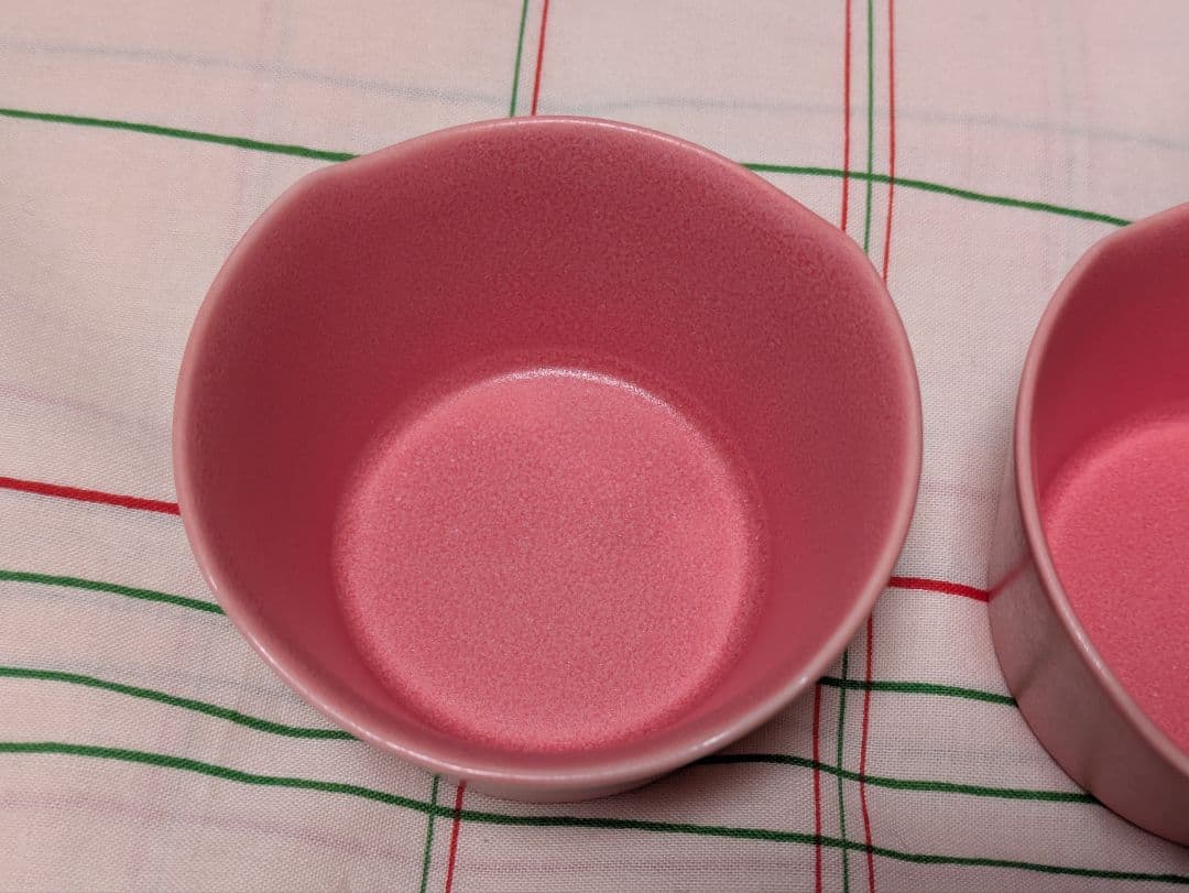 廃盤　イイホシユミコ マットピンク ボウルS ２個セット