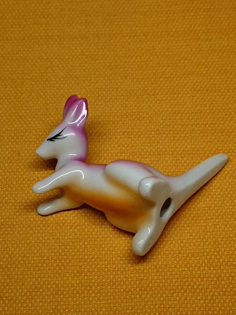 カンガルー　陶器　オブジェ　置物　インテリア　工芸品　美術品　A2761