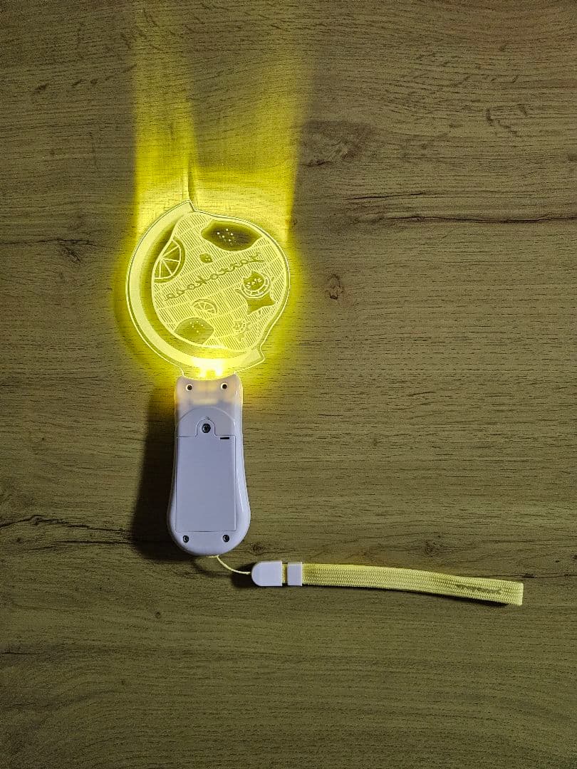 上白石萌音　2022yattokosaツアー ペンライト&ポーチ