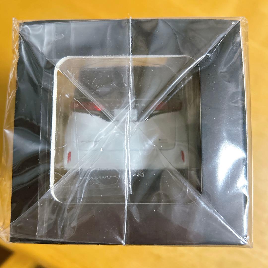 新型アルファード 1/30スケール トヨタ ダイキャスト製ミニカー ホワイト