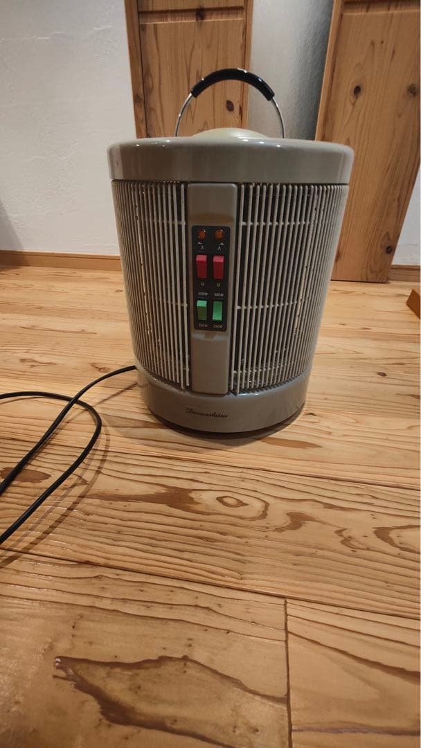 談話室1000型 ほんわか温まる電気ヒーター