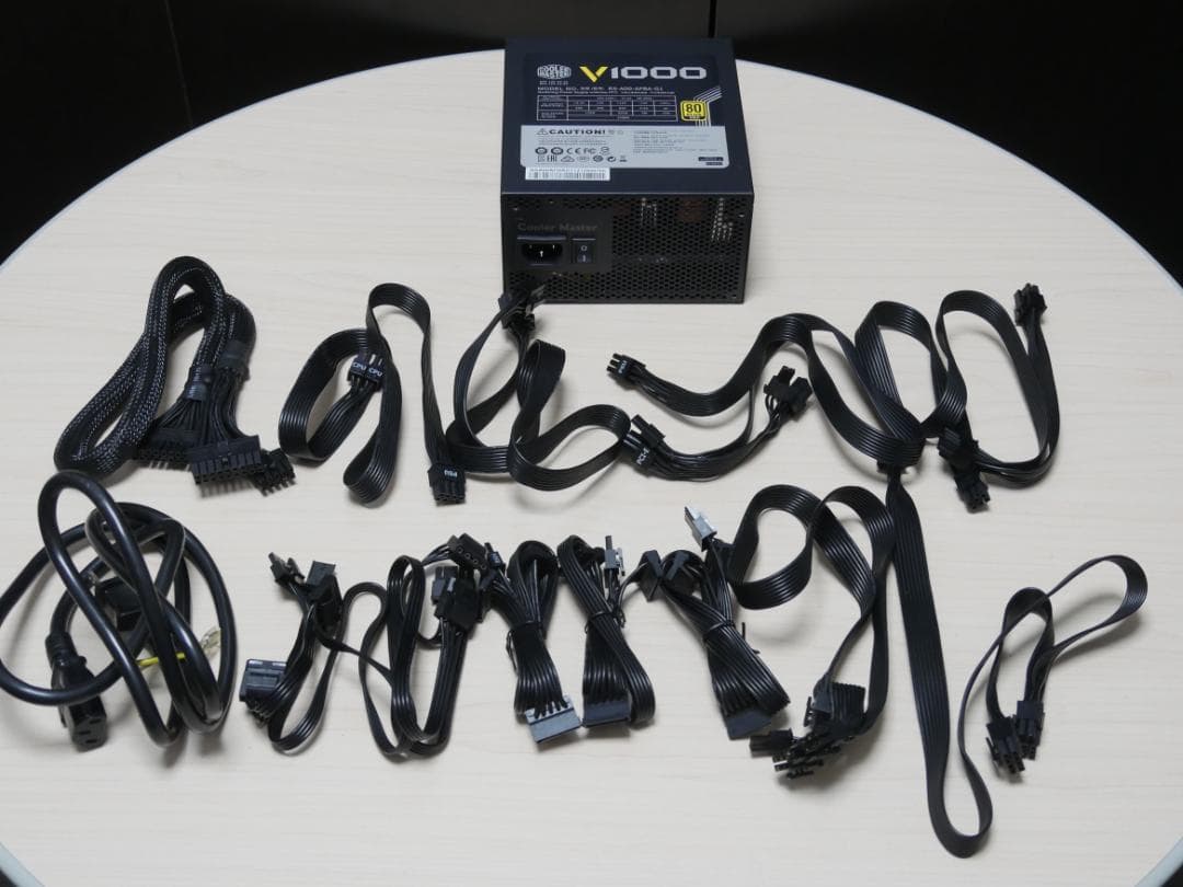 電源ユニット Cooler Master V1000 80 PLUS Gold