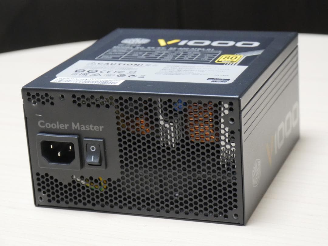 電源ユニット Cooler Master V1000 80 PLUS Gold
