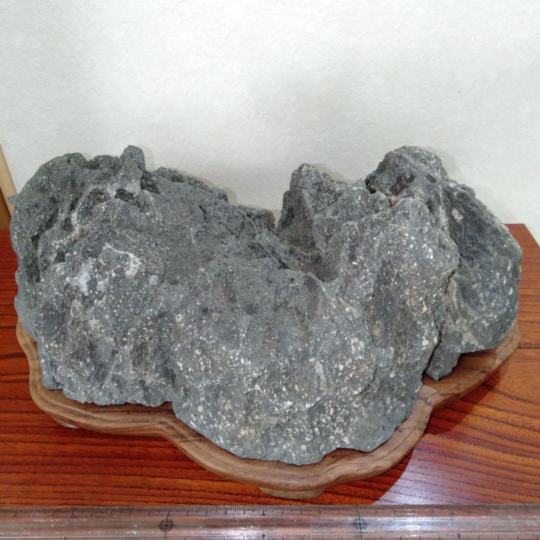 立派な水石　紫壇台付き　大型　１個