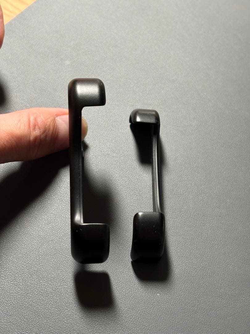 Arc Pulse アルミニウム マットブラック iPhone16用