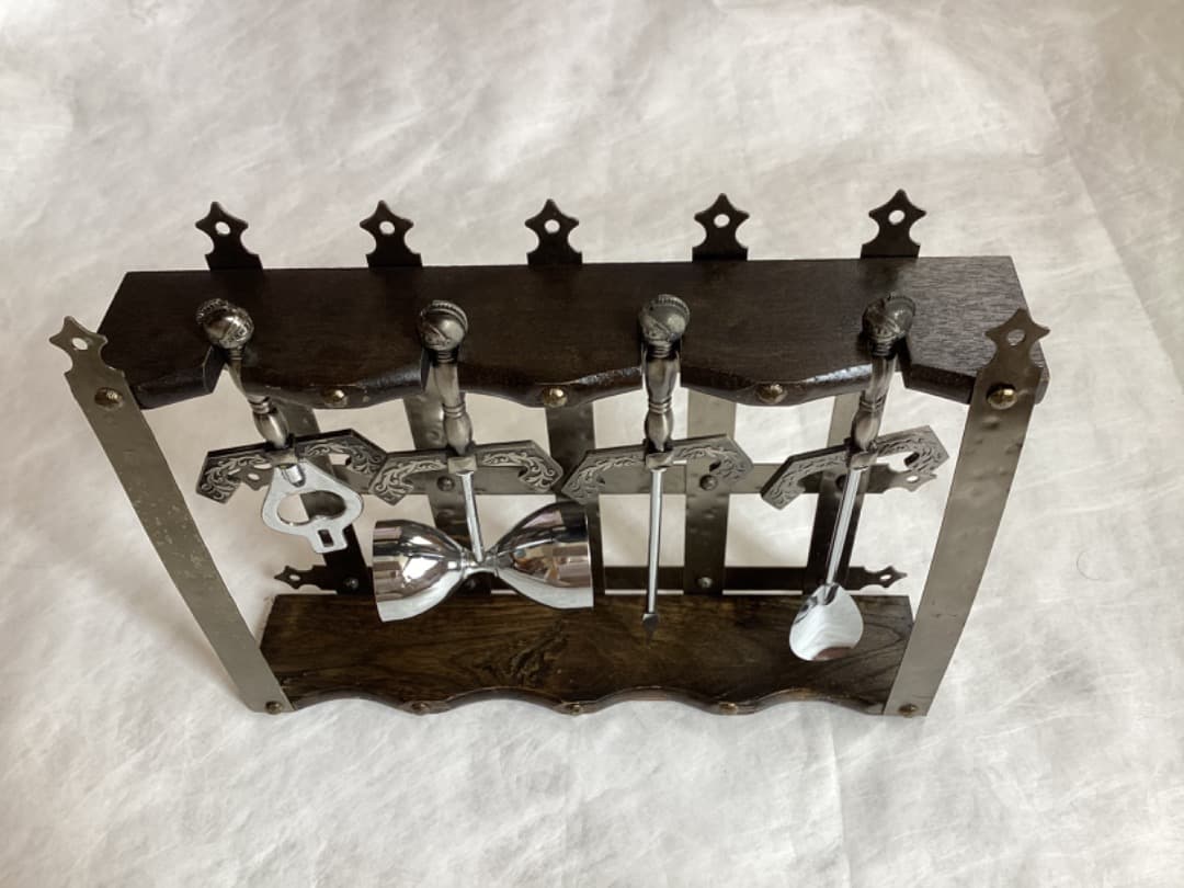 西洋甲冑風ウイスキー計量セット