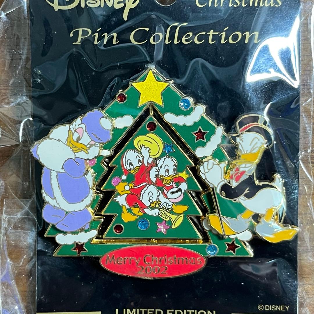 ディズニー　ヒストリーオブアート　ピンバッジ　3種セット