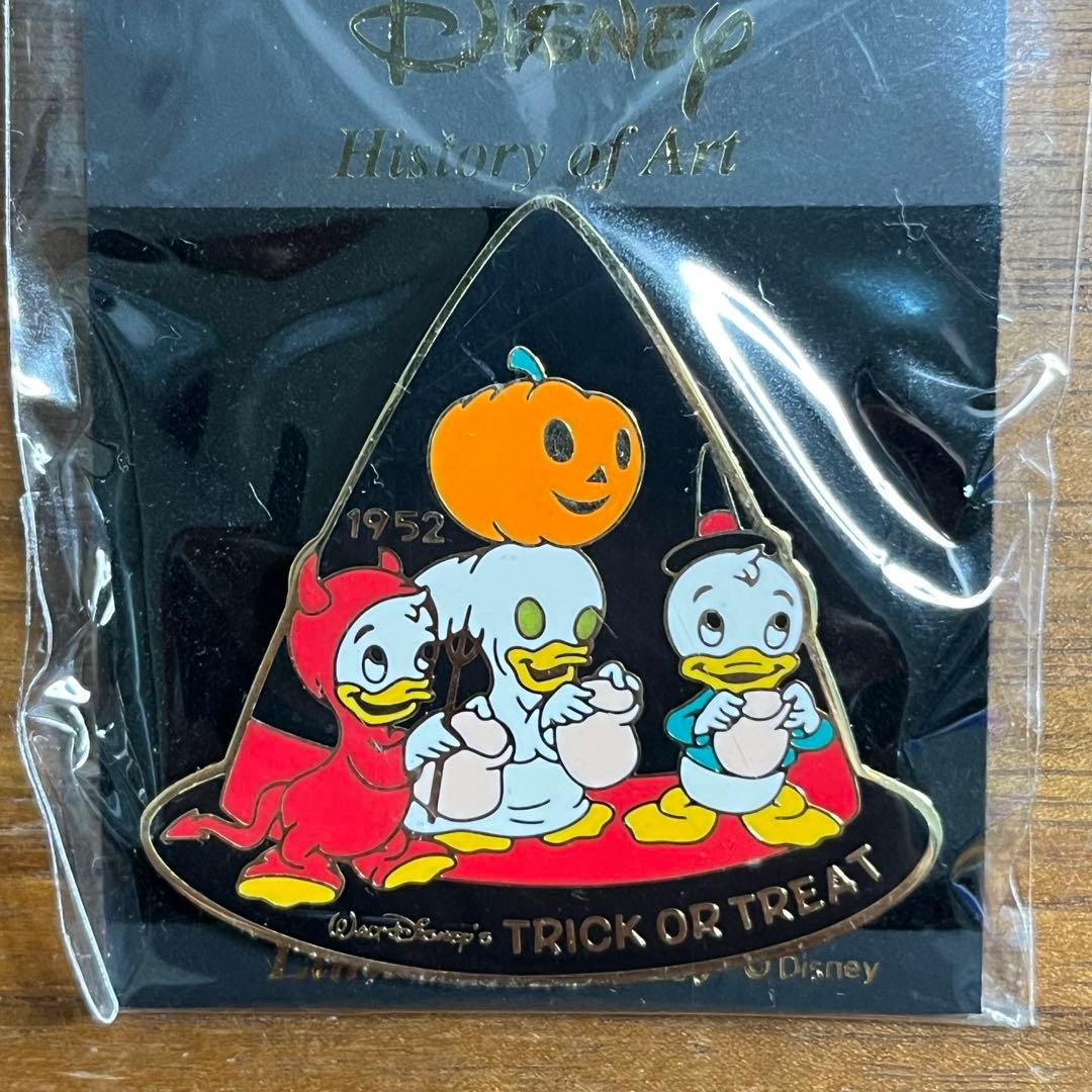 ディズニー　ヒストリーオブアート　ピンバッジ　3種セット