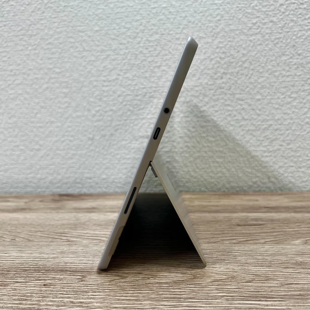 ☆送料込☆タブレットPC SurFace Go 1824【Microsoft】