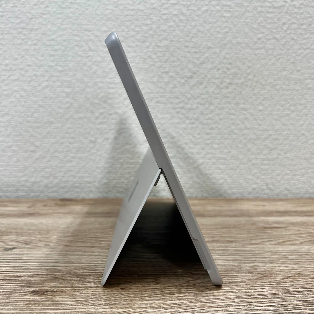 ☆送料込☆タブレットPC SurFace Go 1824【Microsoft】