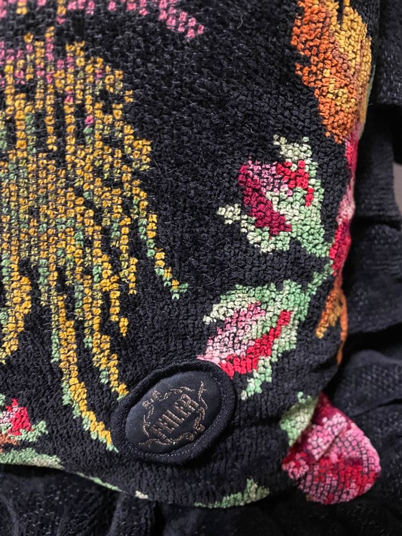 レア　FEILER フェイラークッション　パラディス柄　シュニール織