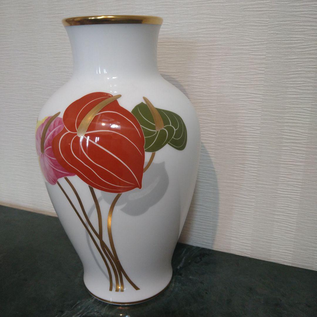 レア柄【大倉陶園】 アンスリウム柄 花瓶 風水